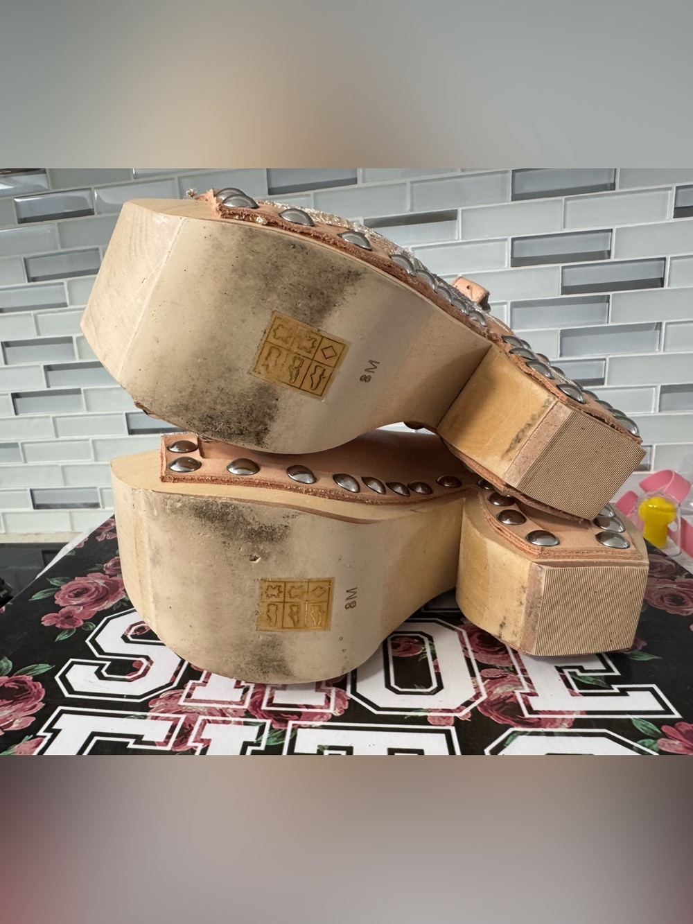 Jeffrey Campbell Peach Floral Embroidered Leather Platform Clogs - Picture 5 of 6